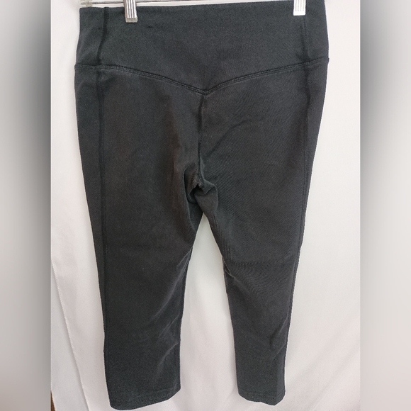 2/$30 Nike‎ Dri-FIT Black Capris Leggings (#1,560) - Picture 5 of 6